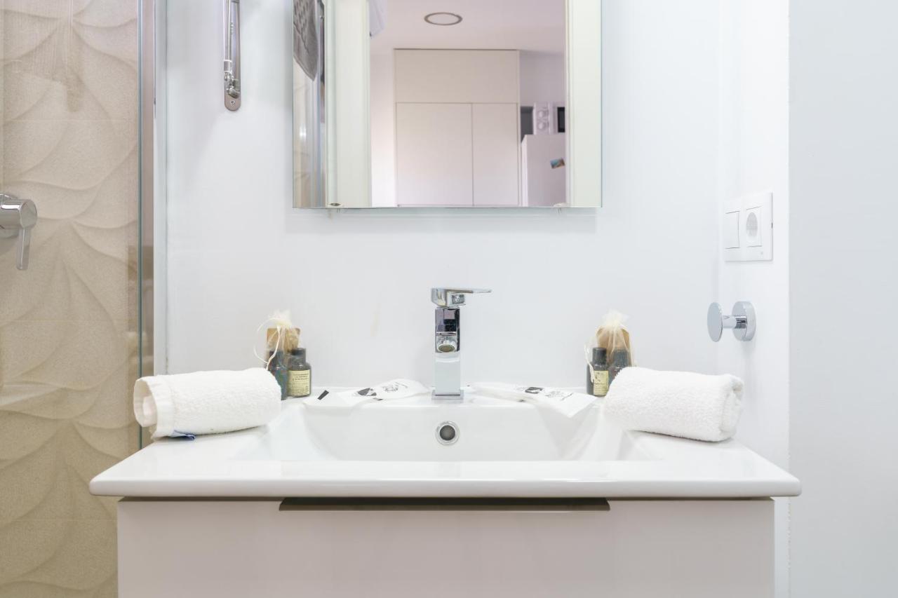 Amazing Views Beachfront Apartment With Swimming Pool Benalmádena Eksteriør bilde