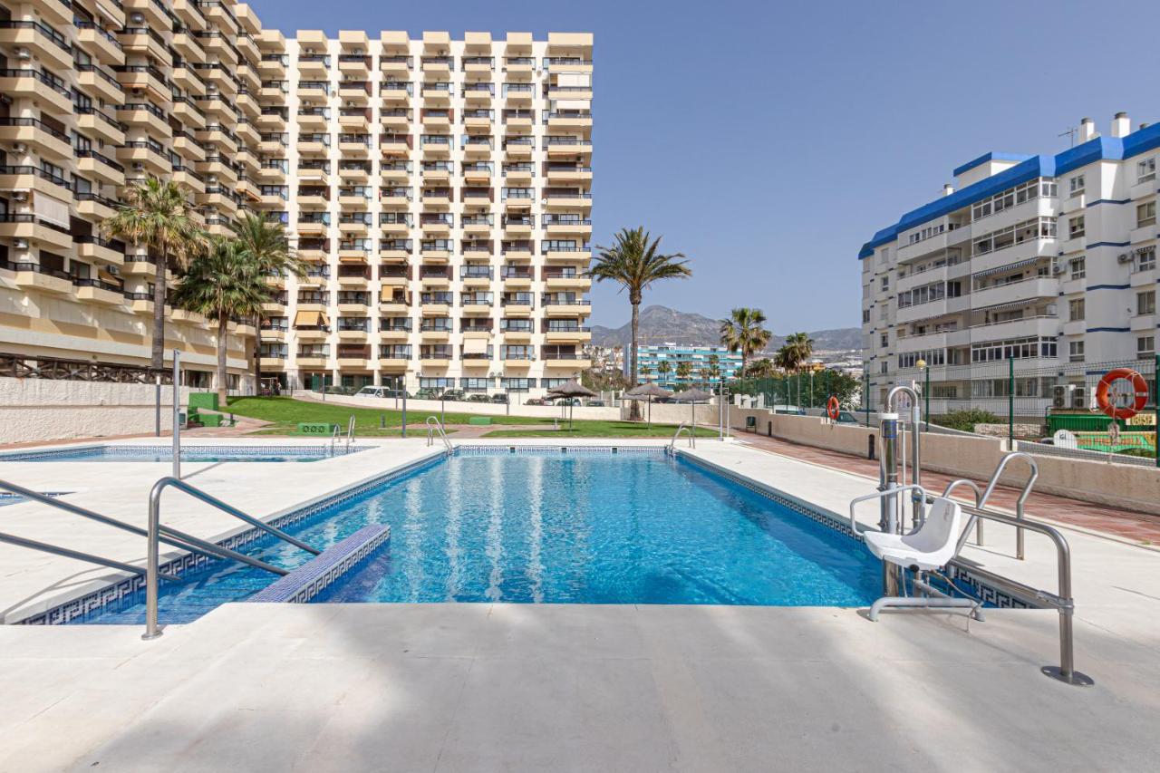 Amazing Views Beachfront Apartment With Swimming Pool Benalmádena Eksteriør bilde